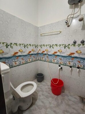 Suihku, pyyhkeet, saippua, sampoo