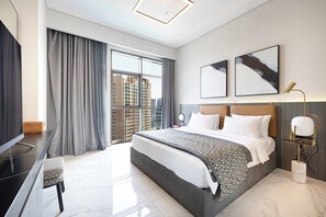 2 bedrooms, iron/ironing board, WiFi, bed sheets - Stylish 2-Bed Urban Retreat, Business Bay (Business Bay)