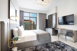 2 bedrooms, iron/ironing board, WiFi, bed sheets - Sophisticated 2-Bedroom Hideaway in MEG 318 (Business Bay)