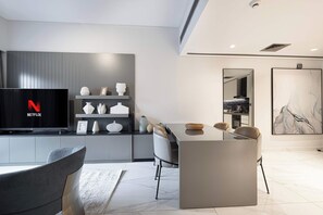 Interior - Sophisticated 2-Bedroom Hideaway in MEG 318 (Business Bay)