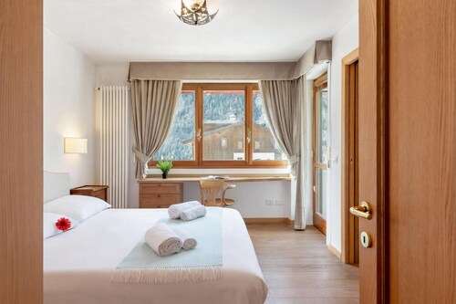 Charming Apartment Close to Cableway