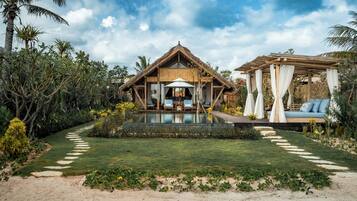 Ume Bo'a Beach | Terrace/patio