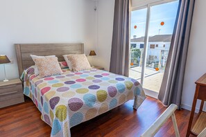 4 sovrum, strykjärn/strykbräda, gratis wi-fi och sängkläder