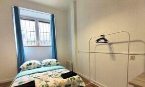 Classic Double Room, 1 Double Bed | Desk, laptop workspace, iron/ironing board, free WiFi - Fantastic Inn Kraków - GR6 (Warsaw)