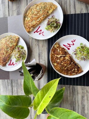 Se ofrece un desayuno inglés todos los días (por un coste adicional)