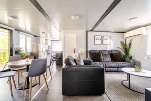 TV, offices