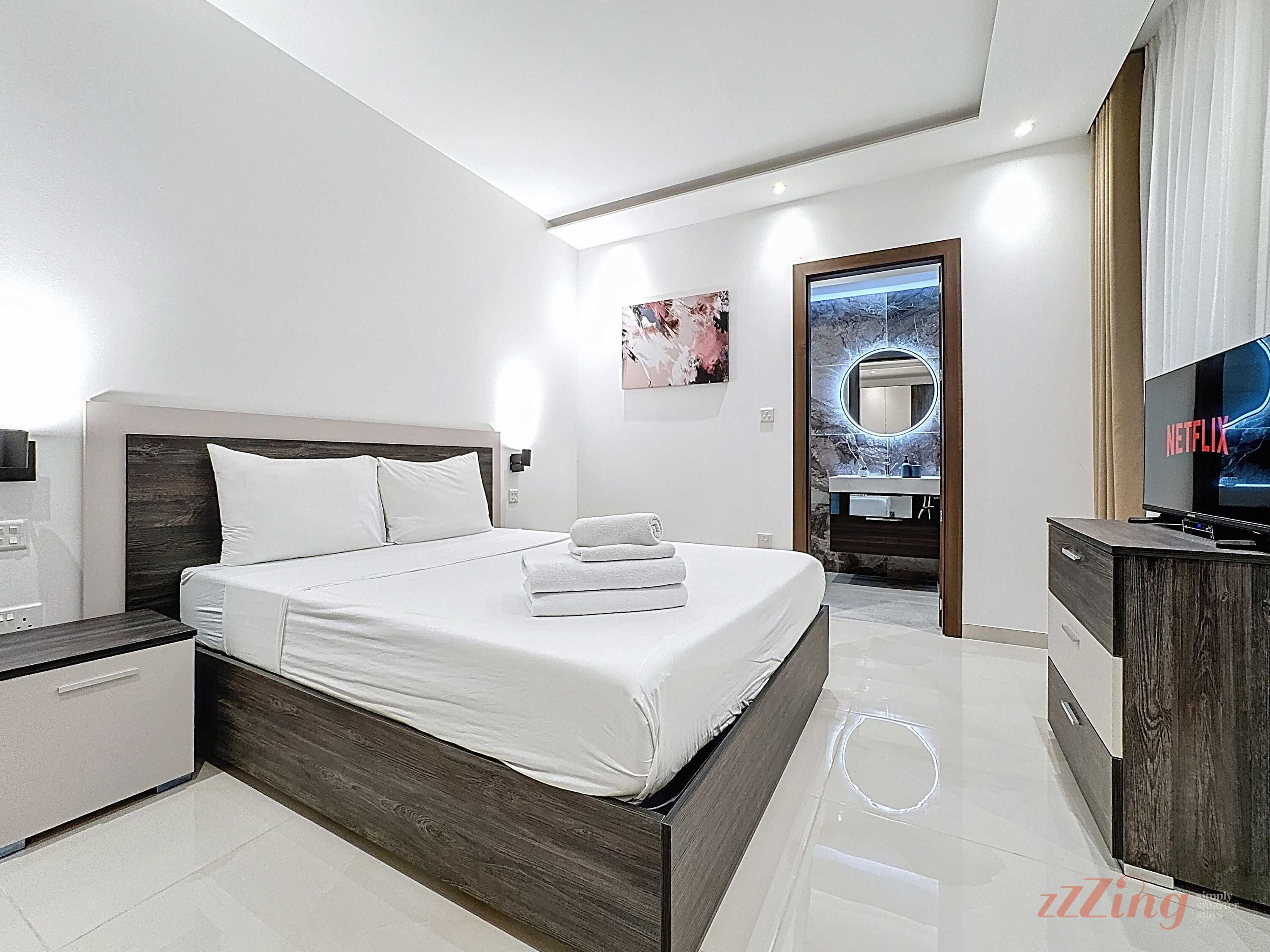 アイロン / アイロン台、旅行用ベビーベッド、WiFi、ベッドシーツ