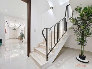 Interior - Rooftop Oasis with Plunge Pool & BBQ (Ħal Għaxaq)