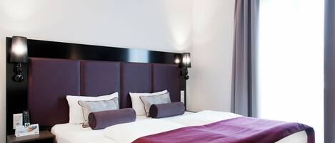 Family Apartment, Non Smoking | Desk, laptop workspace, free WiFi