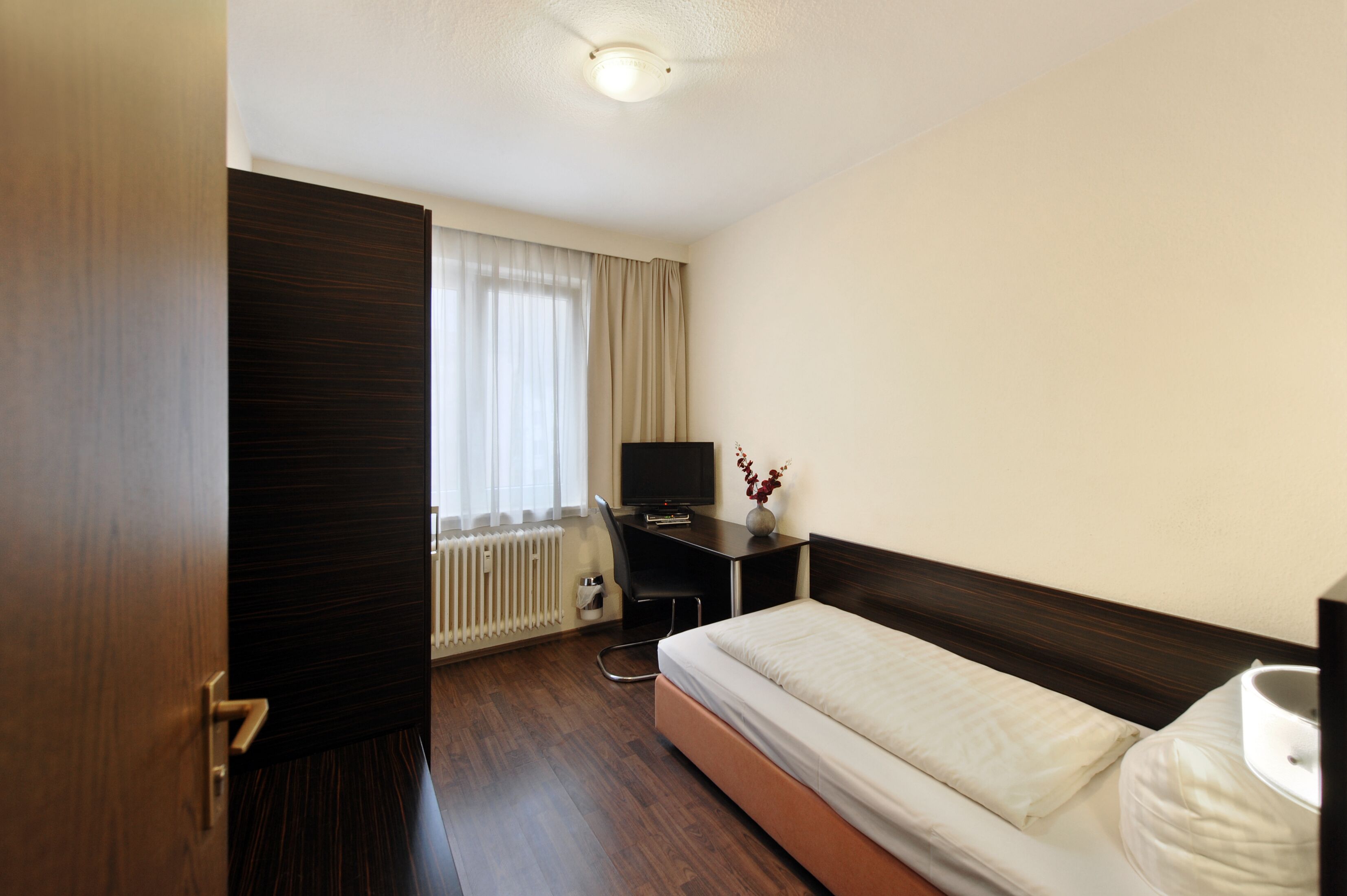 Standard-Einzelzimmer, Nichtraucher | Schreibtisch, laptopgeeigneter Arbeitsplatz, kostenloses WLAN