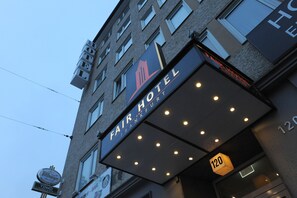 Exterior - Fair Hotel Europaallee (Frankfurt)