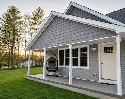 Modern 3BR Wellness Retreat w/Jacuzzi, Infrared & wood burning Saunas, EV-Charge