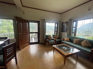 Interior - Ananda Villa Bhimtal By Delight Stay (Nainital)