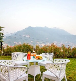 Garden view - Ananda Villa Bhimtal By Delight Stay (Nainital)