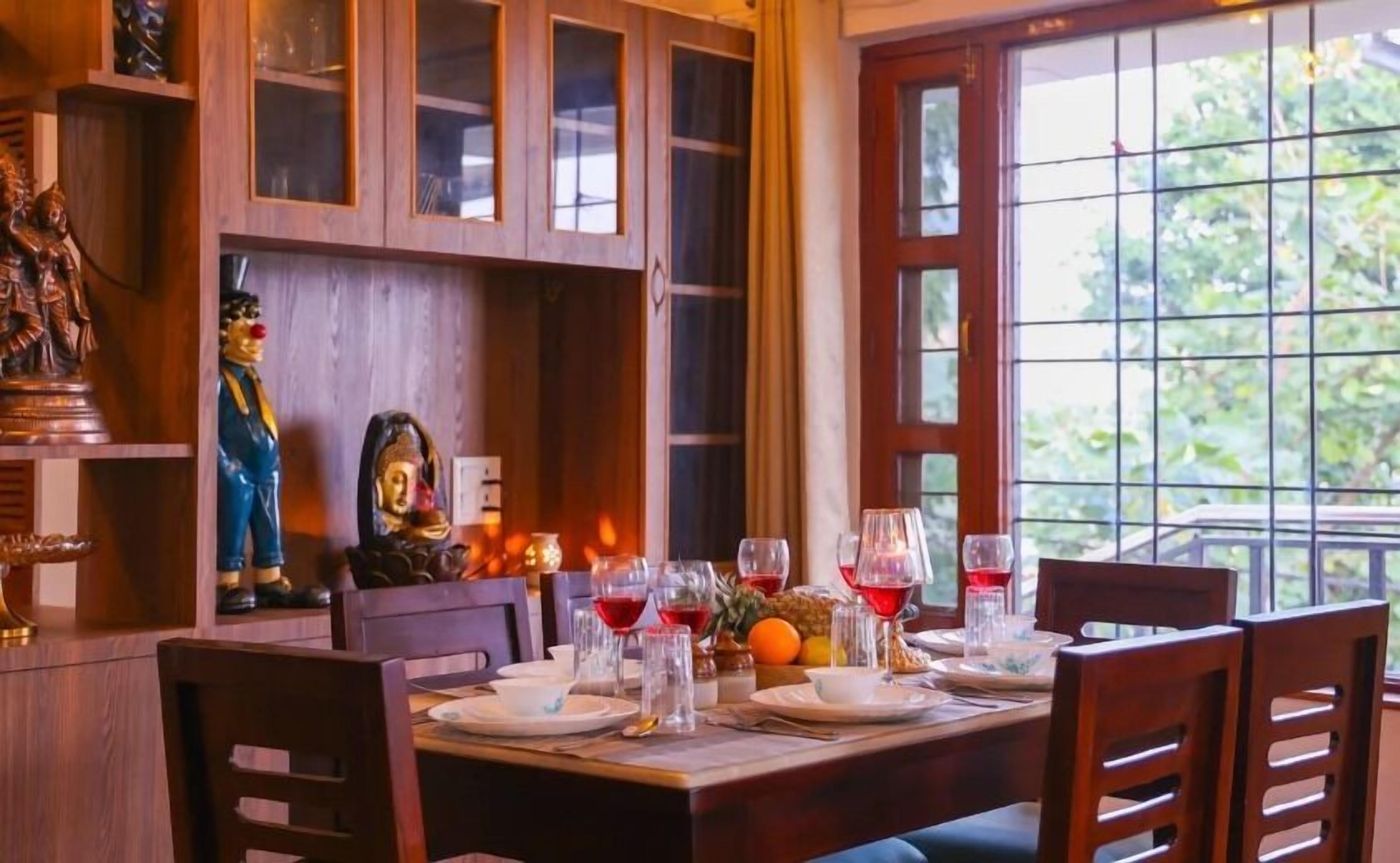 Vila Deluks | Ruang makan