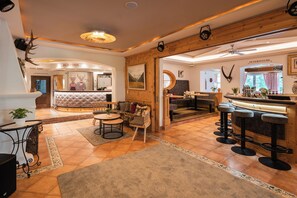 Reception - Hotel Hubertus 4 Sterne (Neukirchen am Großvenediger)
