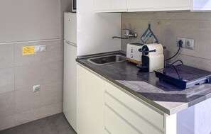 Coffee/tea maker, fridge, microwave, dishwasher - Awesome apartment in Benalmadena (Benalmadena)