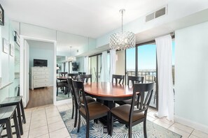 Dining - Cozy 2 Bedroom Oceanfront Condo with Outdoor Pool, Coastal Decor, and Amazing View is Perfect for Families! (Ocean City)
