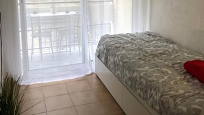 Free WiFi - Le Rabelais, Studio terrasse (Nice)