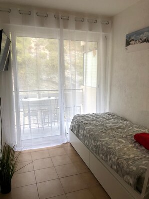 Free WiFi - Le Rabelais, Studio terrasse (Nice)