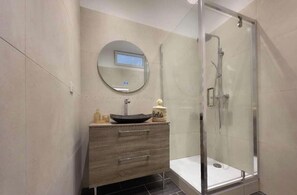 Bathroom - Beldi: magnificent central 3p (Nice)
