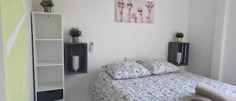 2 bedrooms, free WiFi, bed sheets