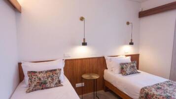 Fer et planche à repasser, Wi-Fi, draps fournis