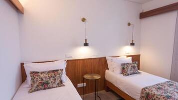 Fer et planche à repasser, Wi-Fi, draps fournis