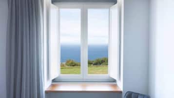 Strykjärn/strykbräda, wi-fi och sängkläder