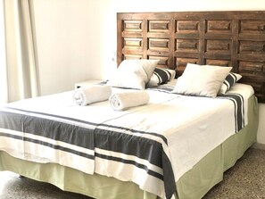 6 bedrooms, free WiFi