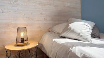2 bedrooms, WiFi, bed sheets