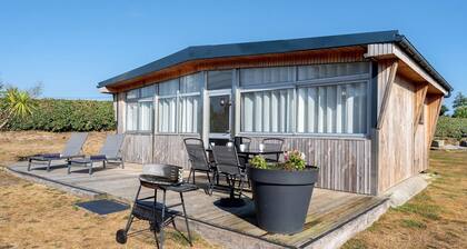 Chalet « Bord de Mer à Ode Vras » avec terrasse privée, jardin et Wi-Fi