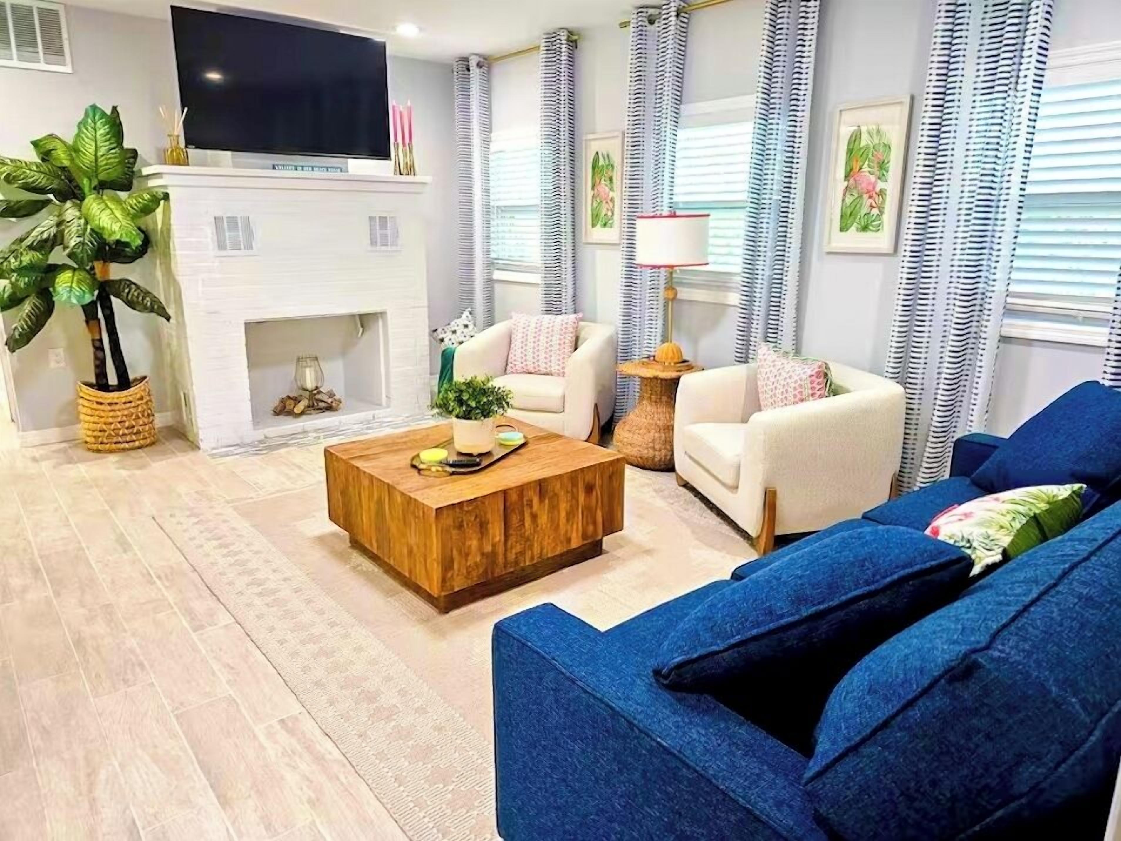 智能电视、壁炉