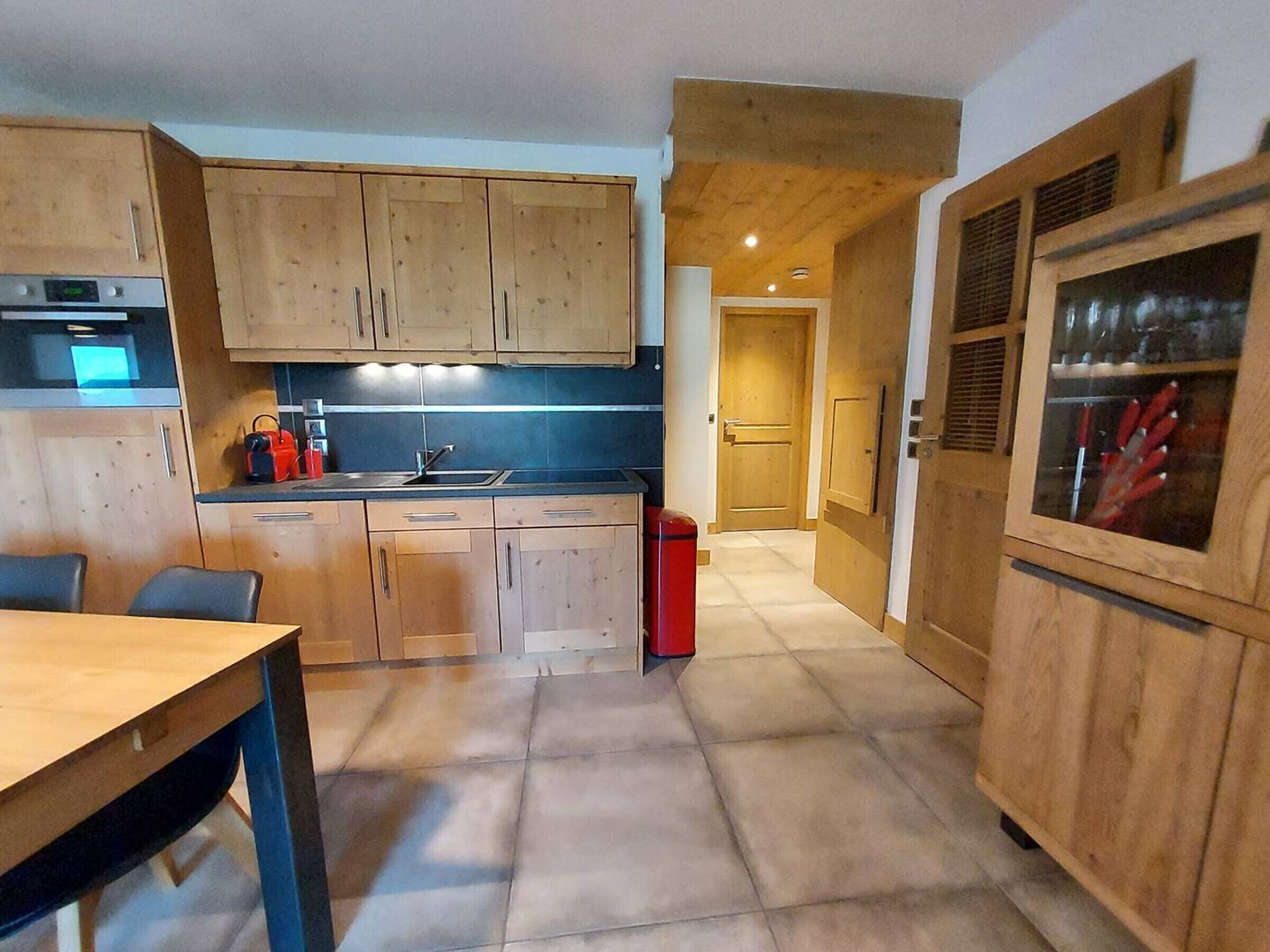 冰箱、洗碗机、烤面包机