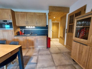 Fridge, dishwasher, toaster - Bright apartment with balcony and parking, Valmorel (Valmorel)