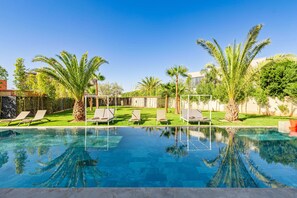 Outdoor pool - Beautiful villa with swimming pool at Argan Golf Resort (Marrakesh)