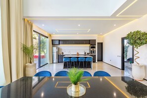 Dining - Beautiful villa with swimming pool at Argan Golf Resort (Marrakesh)