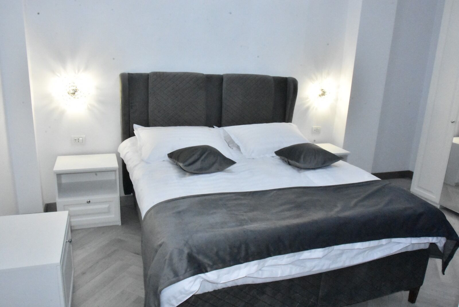 Phòng đôi Tiêu chuẩn, quang cảnh thành phố | Bàn, khu vực làm việc phù hợp cho laptop 