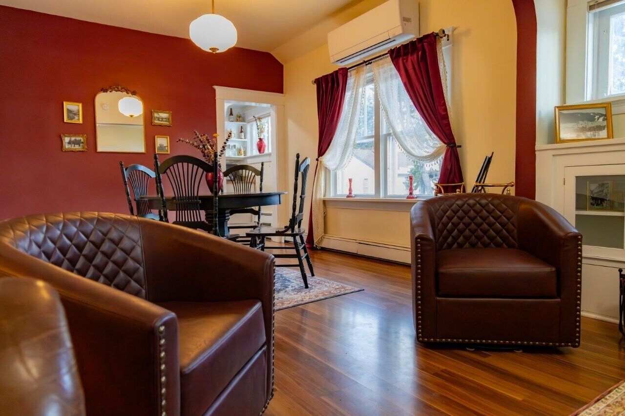 智能电视、壁炉