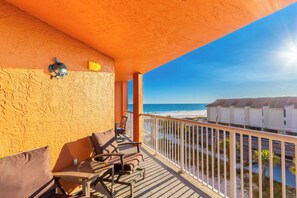 2 bedrooms, Internet - Gulf View 2 Bed Beaches Pool Dining and Fun (Gulf Shores)
