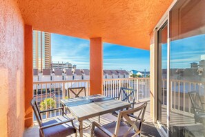 Apartment - Gulf View 2 Bed Beaches Pool Dining and Fun (Gulf Shores)