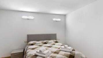 Bügeleisen/Bügelbrett, Bettwäsche