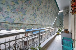 Interior - City Base for 2 – Kolonos near Metro by ΜΡS (Athina)