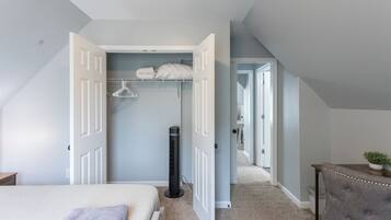 Bureau, Wi-Fi gratuit, draps fournis