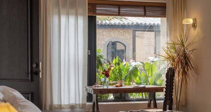 Hushan Yinyun British Resort Manor