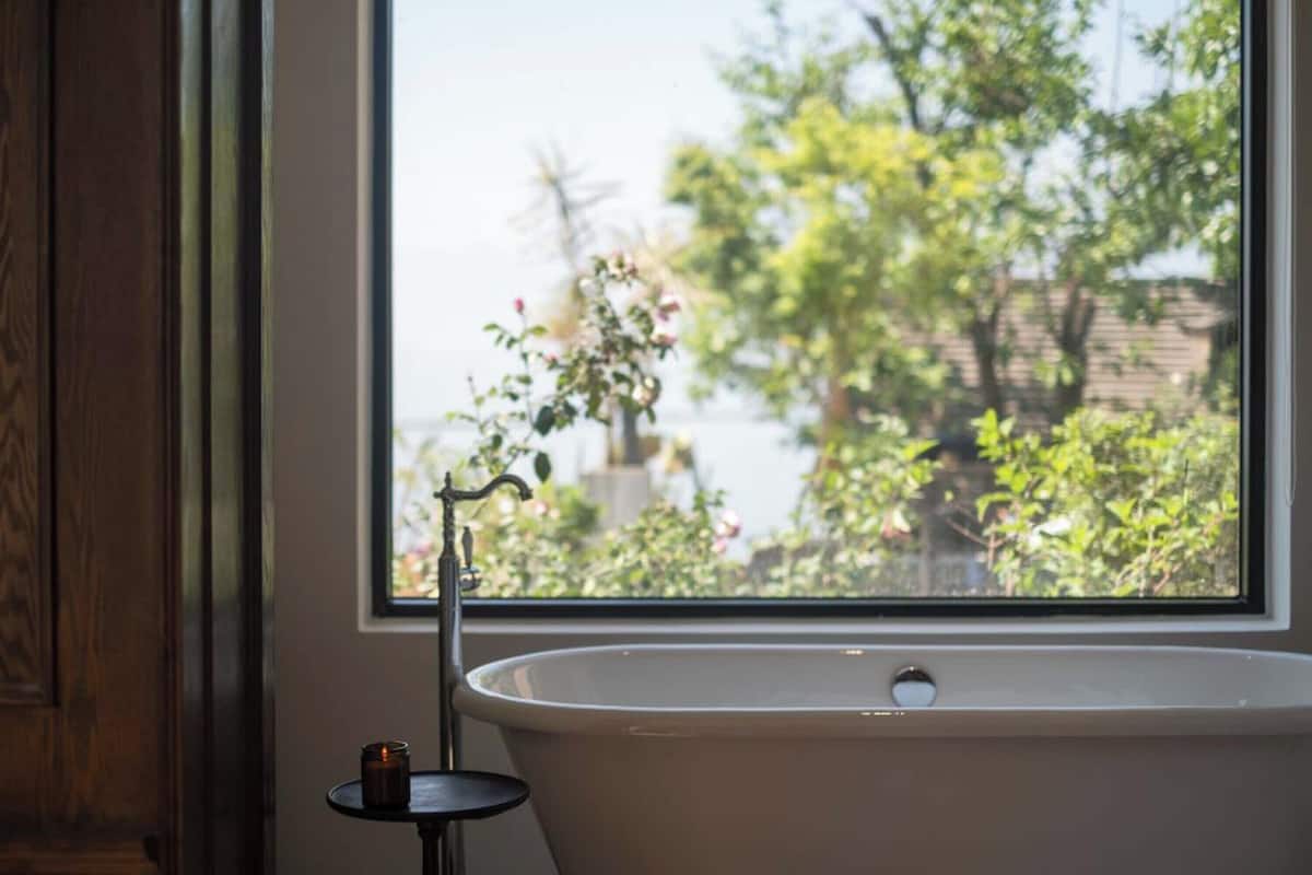 Bañera de hidromasaje privada