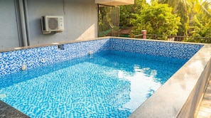 Alberca al aire libre