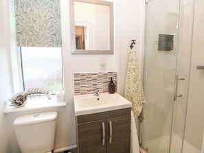Shower - Nightingale Cottage (Stafford)