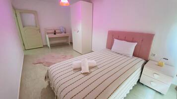 103 Pinterest Çati Kati | Soundproofing, iron/ironing board, free WiFi