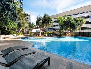 Pool - Floor-to-Ceiling River& Mountain View/Top Location (South Brisbane)